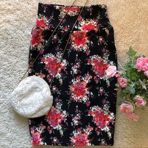 Lularoe Red Floral Watercolor Cassie Skirt